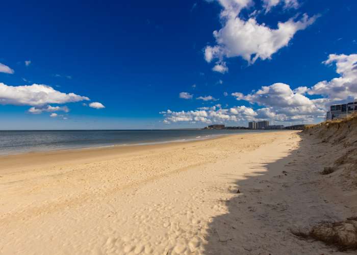 scenic-virginia-beach-coastline